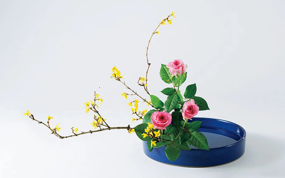 cắm hoa hồng Phong cách Ikebana 
